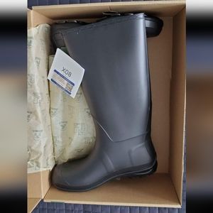 Kamik Olivia black Rain Boots size 7